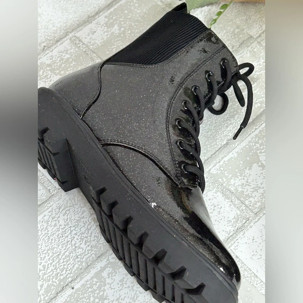 art class Glossy Black Kids Boots